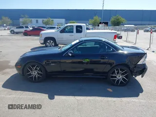 2004 Mercedes-Benz SLK 230/320 с VIN WDBKK65FX4F308099, выставлен на аукционе IAAI как лот 42320907 с пробегом 173 122 миль миль и . История ставок и продаж доступна на DreamBid. Изображение 14.