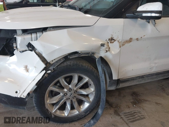 2014 Ford Explorer Limited z VIN 1FM5K7F80EGB71671, wystawiony jako IAAI lot #42280736 z przebiegiem 154 883 mil mil oraz . Historia ofert i sprzedaży dostępna na DreamBid. Obrazek 6.