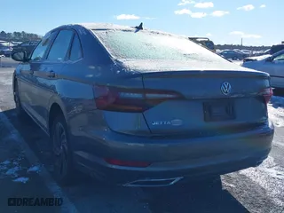 2019 Volkswagen Jetta SEL Premium with VIN 3VWG57BU9KM068495, listed as a IAAI auction lot 41263539 with 92,337 mi miles. Bid and sale history available at carsss.com. Image 3.