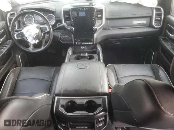 2023 Ram 2500 Laramie z VIN 3C6UR5FL3PG540235, wystawiony jako Copart lot #46997225 z przebiegiem 73 442 mil mil oraz Szkoda całkowita • Salvage title. Historia ofert i sprzedaży dostępna na DreamBid. Obrazek 8.
