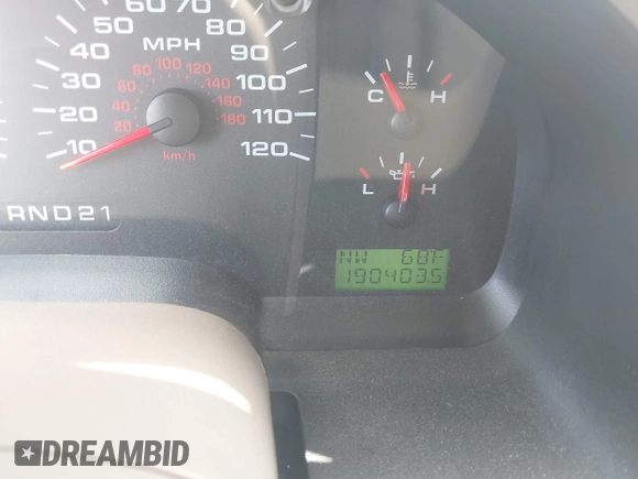 2007 Ford F-150 XLT with VIN 1FTPX14V67FB81831, listed as a IAAI auction lot 42327531 with 190,403 mi miles and . Bid and sale history available at DreamBid. Image 7.