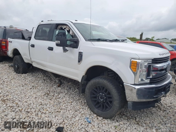 2017 Ford F-250 Lariat z VIN 1FT7W2B65HED68909, wystawiony jako Copart lot #58394015 z przebiegiem 205 452 mil mil oraz Czysty tytuł • Clean title. Historia ofert i sprzedaży dostępna na DreamBid. Obrazek 4.