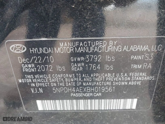 2011 Hyundai Elantra GLS PZEV with VIN 5NPDH4AEXBH019561, listed as a IAAI auction lot 41727109 with 84,982 mi miles. Bid and sale history available at carsss.com. Image 9.