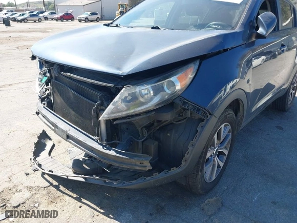 2014 Kia Sportage LX with VIN KNDPB3AC9E7627538, listed as a IAAI auction lot 41631077 with 154,485 mi miles. Bid and sale history available at carsss.com. Image 12.
