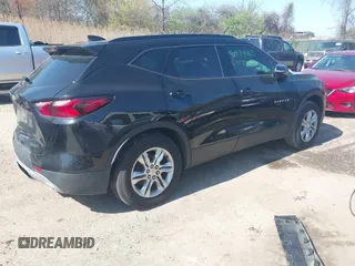 2020 Chevrolet Blazer LT z VIN 3GNKBHRS6LS726276, wystawiony jako IAAI lot #41974465 z przebiegiem 62 566 mil mil oraz . Historia ofert i sprzedaży dostępna na DreamBid. Obrazek 4.