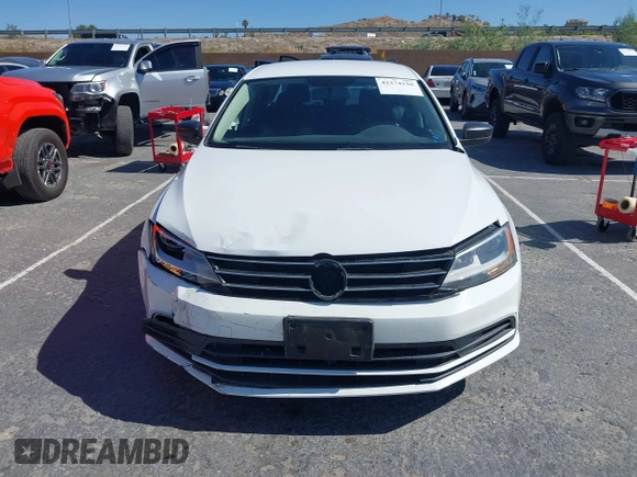 2015 Volkswagen Jetta SE с VIN 3VWD17AJ3FM352152, выставлен на аукционе IAAI как лот 42374530 с пробегом 96 432 миль миль и . История ставок и продаж доступна на DreamBid. Изображение 12.