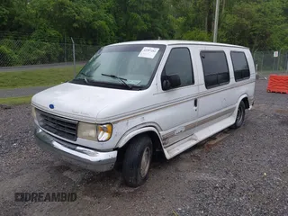 1994 Ford Econoline Cargo z VIN 1FDEE14N3RHA79838, wystawiony jako IAAI lot #42207281 z przebiegiem Nie podano mil oraz . Historia ofert i sprzedaży dostępna na DreamBid. Obrazek 2.