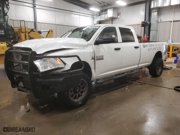 2018 Ram 2500 Tradesman with VIN 3C6UR5HL1JG390078, listed as a Copart auction lot 89146605 with 151,946 mi miles and Salvage Title. Bid and sale history available at carsss.com. Image 1.