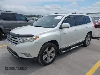 2011 Toyota Highlander Limited with VIN 5TDYK3EH6BS048213, listed as a IAAI auction lot 42454713 with 228,094 mi miles and . Bid and sale history available at DreamBid. Image 18.