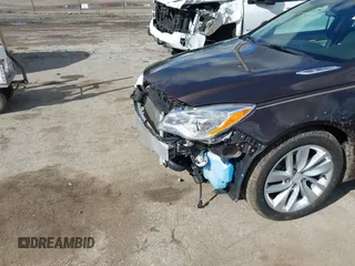 2015 Buick Regal Premium I with VIN 2G4GN5EX8F9169454, listed as a IAAI auction lot 40602572 with 117,407 mi miles. Bid and sale history available at carsss.com. Image 6.