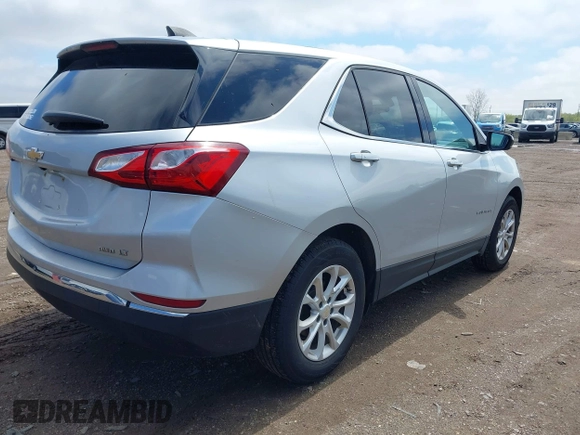 2018 Chevrolet Equinox LT with VIN 2GNAXSEV7J6278734, listed as a IAAI auction lot 42188943 with 321,936 mi miles. Bid and sale history available at carsss.com. Image 4.
