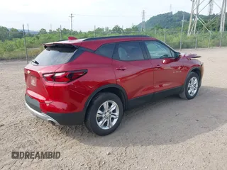 2021 Chevrolet Blazer LT with VIN 3GNKBHRS5MS520884, listed as a IAAI auction lot 42747114 with 21,018 mi miles and . Bid and sale history available at DreamBid. Image 4.