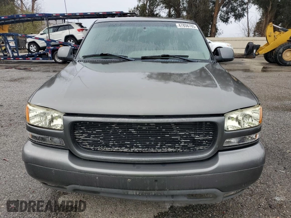 2001 GMC Yukon XL SLT with VIN 3GKEC16T51G266278, listed as a Copart auction lot 47856765 with 251,243 mi miles and Salvage Title. Bid and sale history available at carsss.com. Image 5.