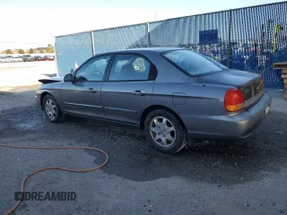 2001 Hyundai Sonata GLS with VIN KMHWF35V21A498000, listed as a Copart auction lot 47246965 with 111,616 mi miles and Salvage Title. Bid and sale history available at carsss.com. Image 2.