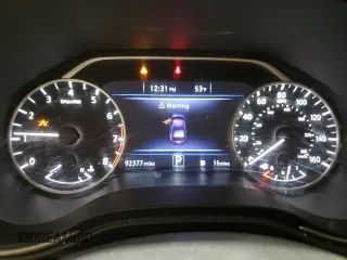 2021 Nissan Maxima SV z VIN 1N4AA6CV0MC508734, wystawiony jako Copart lot #83462114 z przebiegiem 92 377 mil mil oraz Szkoda całkowita • Salvage title. Historia ofert i sprzedaży dostępna na DreamBid. Obrazek 9.