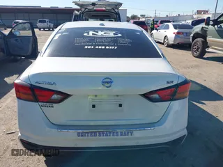 2022 Nissan Altima SR z VIN 1N4BL4CV8NN420653, wystawiony jako IAAI lot #41633021 z przebiegiem 61 284 mil mil oraz . Historia ofert i sprzedaży dostępna na DreamBid. Obrazek 16.