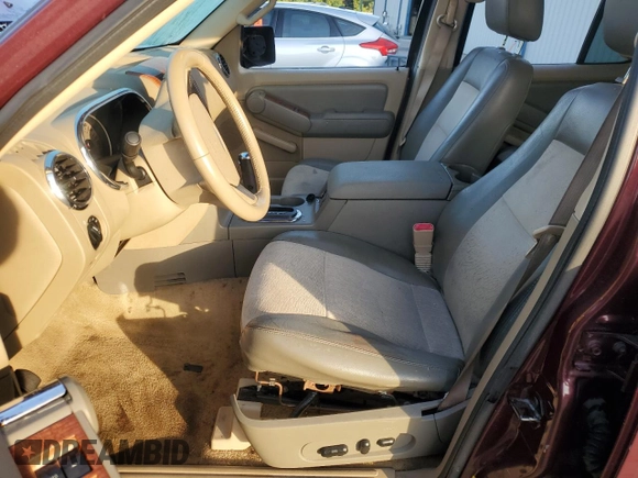 2007 Ford Explorer Eddie Bauer z VIN 1FMEU64807UA86793, wystawiony jako Copart lot #60131325 z przebiegiem 106 420 mil mil oraz Szkoda całkowita • Salvage title. Historia ofert i sprzedaży dostępna na DreamBid. Obrazek 7.