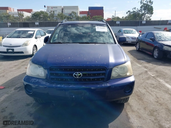 2002 Toyota Highlander with VIN JTEGF21AX20045168, listed as a IAAI auction lot 41700807 with 219,011 mi miles. Bid and sale history available at carsss.com. Image 6.