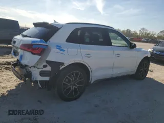 2023 Audi SQ5 Premium Plus with VIN WA1B4AFY6P2032069, listed as a Copart auction lot 84719724 with 20,492 mi miles and Salvage Title. Bid and sale history available at carsss.com. Image 3.