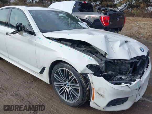 2018 BMW 5 Series 530i xDrive with VIN WBAJA7C58JWC76331, listed as a IAAI auction lot 41586204 with 86,578 mi miles. Bid and sale history available at carsss.com. Image 6.