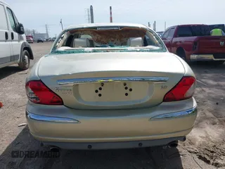 2008 Jaguar X-Type z VIN SAJWA51A28WJ37186, wystawiony jako IAAI lot #42107511 z przebiegiem 157 524 mil mil oraz . Historia ofert i sprzedaży dostępna na DreamBid. Obrazek 16.