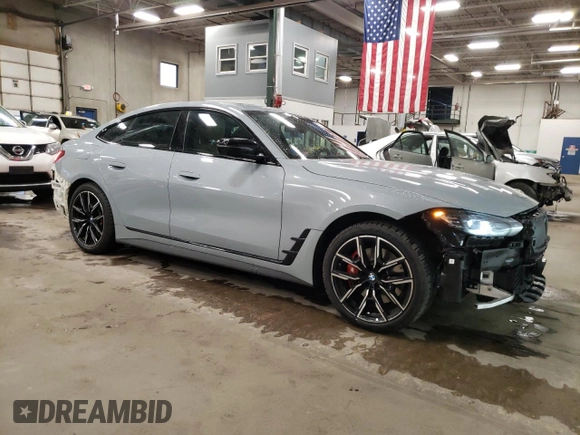 2024 BMW 4 Series 430i xDrive with VIN WBA73AV06RFR99302, listed as a Copart auction lot 88218495 with 17,009 mi miles and Salvage Title. Bid and sale history available at carsss.com. Image 4.