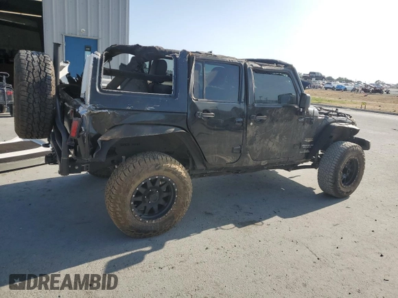 2012 Jeep Wrangler Unlimited Sahara with VIN 1C4BJWEG5CL235835, listed as a Copart auction lot 60673555 with 86,606 mi miles and Salvage title. Bid and sale history available at DreamBid. Image 3.