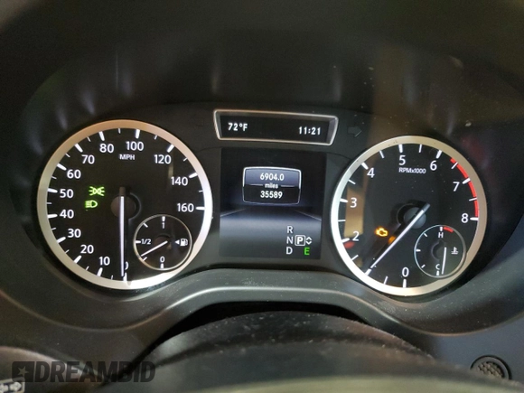 2017 Infiniti QX30 Premium with VIN SJKCH5CR9HA030811, listed as a Copart auction lot 54184425 with 35,589 mi miles and Salvage title. Bid and sale history available at DreamBid. Image 9.