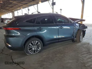 2024 Toyota Venza LE with VIN JTEAAAAH7RJ169222, listed as a Copart auction lot 69054644 with 2,154 mi miles and Salvage Title. Bid and sale history available at carsss.com. Image 3.