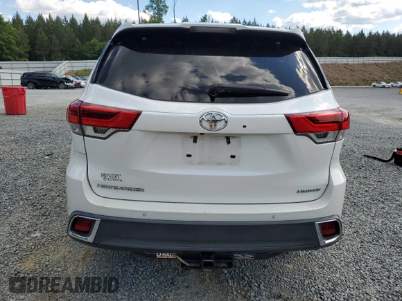 2017 Toyota Highlander Limited with VIN 5TDYZRFH6HS219547, listed as a Copart auction lot 55487995 with 129,617 mi miles and Salvage title. Bid and sale history available at DreamBid. Image 6.