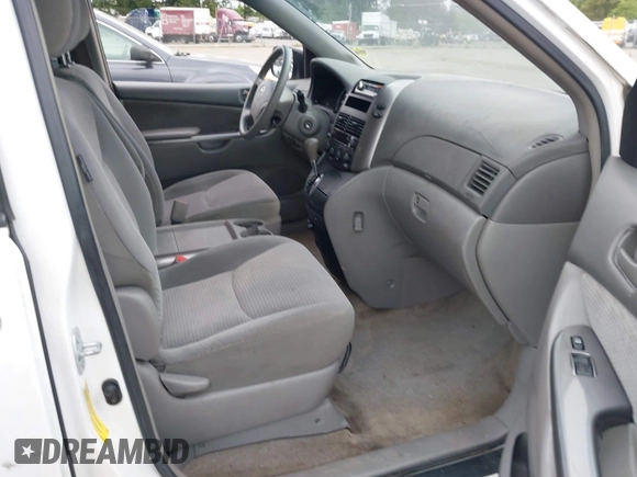 2006 Toyota Sienna CE z VIN 5TDZA23C36S430004, wystawiony jako IAAI lot #42271484 z przebiegiem 205 169 mil mil oraz . Historia ofert i sprzedaży dostępna na DreamBid. Obrazek 5.
