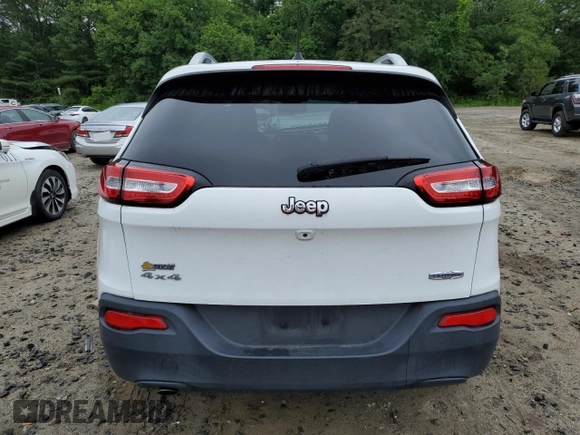 2016 Jeep Cherokee Altitude z VIN 1C4PJMCB5GW300818, wystawiony jako Copart lot #60540115 z przebiegiem 55 749 mil mil oraz Szkoda całkowita • Salvage title. Historia ofert i sprzedaży dostępna na DreamBid. Obrazek 6.