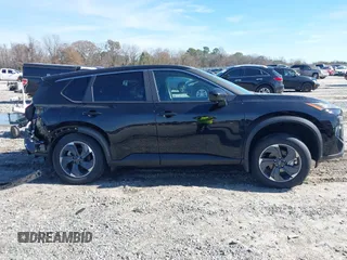 2025 Nissan Rogue SV with VIN 5N1BT3BA9SC672434, listed as a IAAI auction lot 41465650 with 2,438 mi miles. Bid and sale history available at carsss.com. Image 14.
