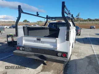 2007 Chevrolet Silverado 1500 with VIN 1GBHC29D37E134322, listed as a IAAI auction lot 41794042 with 206,020 mi miles and . Bid and sale history available at DreamBid. Image 4.