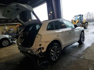 2024 Audi Q5 S line Premium with VIN WA1GAAFY9R2116288, listed as a Copart auction lot 49807975 with 1,126 mi miles and Salvage Title. Bid and sale history available at carsss.com. Image 3.