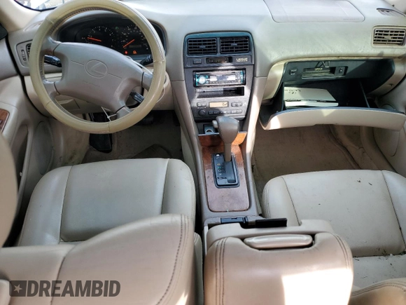 1997 Lexus ES 300 Luxury Sport Sdn with VIN JT8BF22GXV0045837, listed as a Copart auction lot 75062524 with 294,766 mi miles and Salvage Title. Bid and sale history available at carsss.com. Image 8.