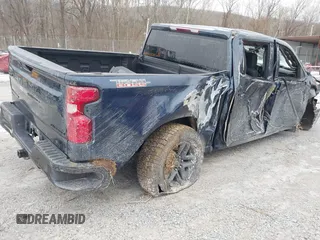 2021 Chevrolet Silverado 1500 Custom Trail Boss with VIN 1GCPYCEF1MZ433544, listed as a IAAI auction lot 41240358 with 71,041 mi miles and . Bid and sale history available at DreamBid. Image 3.