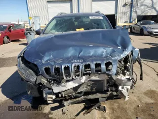2019 Jeep Cherokee Latitude Plus with VIN 1C4PJMLB1KD477886, listed as a Copart auction lot 46489505 with 0 mi miles and Salvage Title. Bid and sale history available at carsss.com. Image 5.
