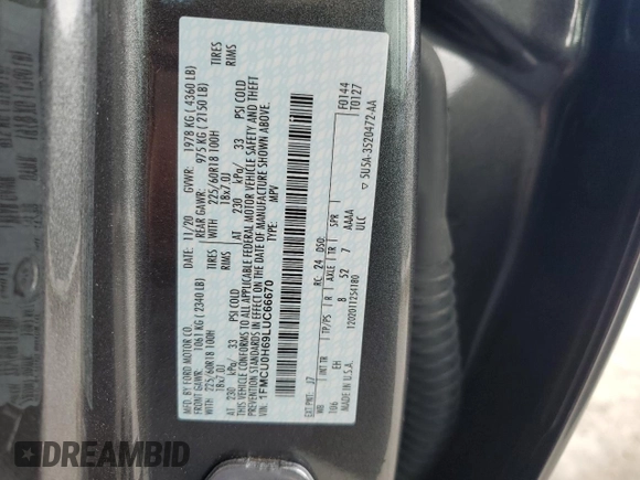 2020 Ford Escape SEL with VIN 1FMCU0H69LUC66670, listed as a Copart auction lot 60316755 with 30,281 mi miles and Non repairable. Bid and sale history available at DreamBid. Image 13.