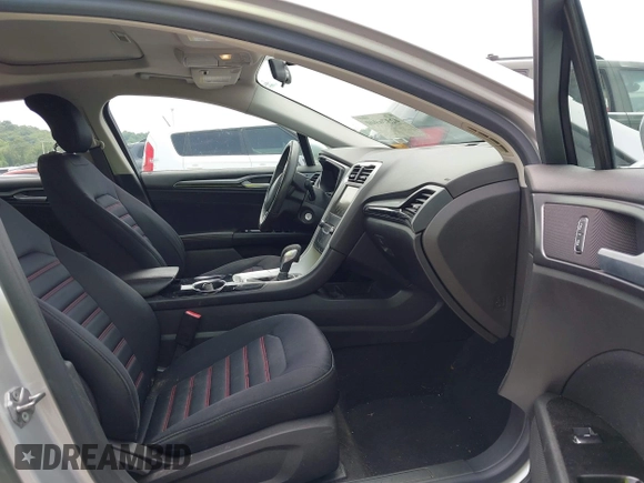 2013 Ford Fusion SE Hybrid с VIN 3FA6P0LU7DR267300, выставлен на аукционе IAAI как лот 42376940 с пробегом 148 298 миль миль и . История ставок и продаж доступна на DreamBid. Изображение 5.