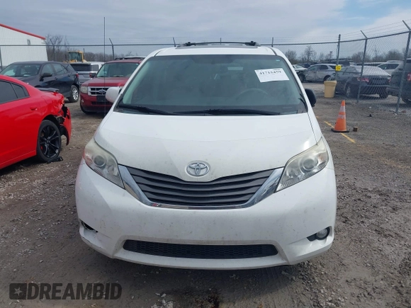 2011 Toyota Sienna XLE with VIN 5TDDK3DC3BS029395, listed as a IAAI auction lot 41715459 with 235,772 mi miles. Bid and sale history available at carsss.com. Image 12.