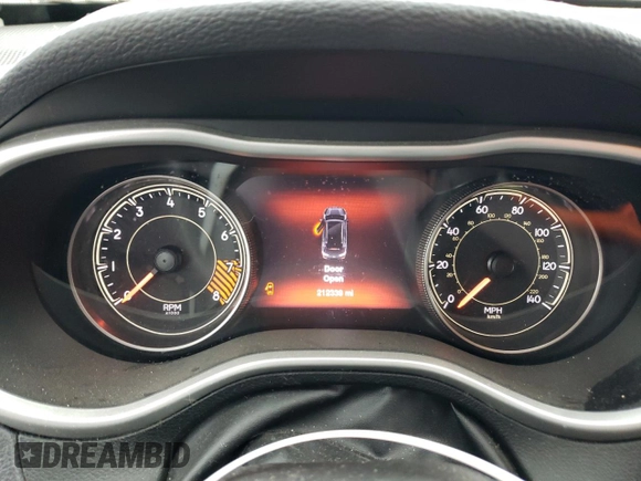 2014 Jeep Cherokee Trailhawk with VIN 1C4PJMBS1EW240177, listed as a Copart auction lot 43321715 with 212,339 mi miles and Salvage title. Bid and sale history available at DreamBid. Image 9.