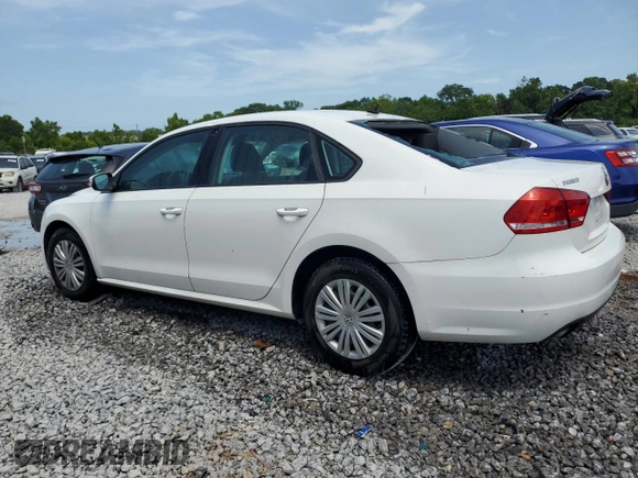 2014 Volkswagen Passat Wolfsburg Edition with VIN 1VWAT7A39EC081810, listed as a Copart auction lot 62676645 with 121,642 mi miles and Salvage title. Bid and sale history available at DreamBid. Image 2.