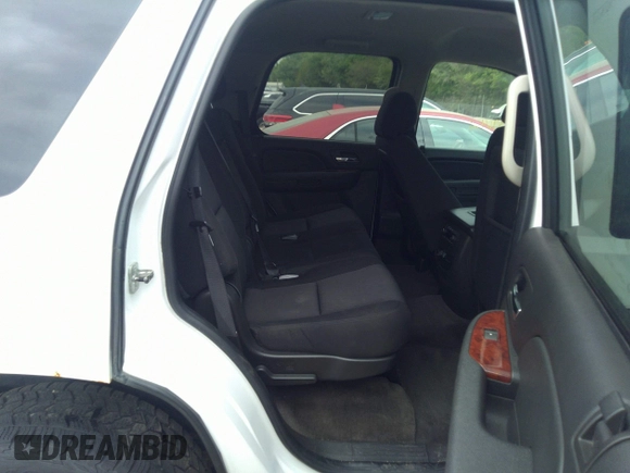 2010 Chevrolet Tahoe LS with VIN 1GNUKAE09AR265739, listed as a IAAI auction lot 36547416 with 153,964 mi miles and . Bid and sale history available at DreamBid. Image 8.