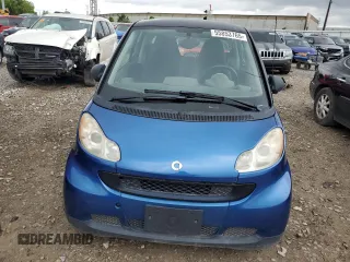 2009 Smart fortwo Pure z VIN WMEEJ31XX9K268413, wystawiony jako Copart lot #55853765 z przebiegiem 58 860 mil mil oraz Szkody całkowita. Historia ofert i sprzedaży dostępna na DreamBid. Obrazek 5.