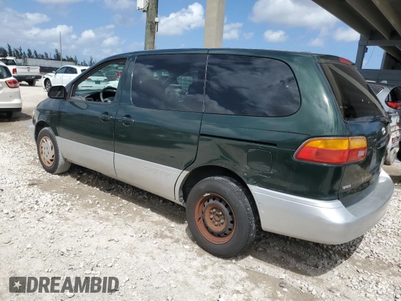2000 Toyota Sienna CE with VIN 4T3ZF19CXYU224375, listed as a Copart auction lot 51433325 with 147,365 mi miles and Salvage Title. Bid and sale history available at carsss.com. Image 2.
