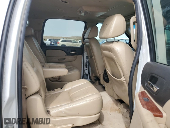2007 Chevrolet Suburban LT z VIN 1GNFK16317J167510, wystawiony jako Copart lot #50363675 z przebiegiem Nie podano mil oraz Czysty tytuł • Clean title. Historia ofert i sprzedaży dostępna na DreamBid. Obrazek 11.