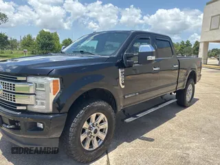 2017 Ford F-250 Lariat с VIN 1FT7W2BT4HEE13974, выставлен на аукционе Copart как лот 62145255 с пробегом 92 449 миль миль и Чистый • Clean title. История ставок и продаж доступна на DreamBid. Изображение 2.