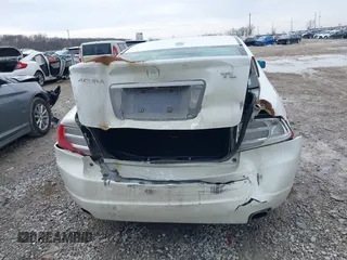2004 Acura TL z VIN 19UUA66234A032887, wystawiony jako IAAI lot #41643892 z przebiegiem 217 833 mil mil oraz . Historia ofert i sprzedaży dostępna na DreamBid. Obrazek 16.