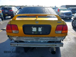 1997 Honda Civic EX z VIN 2HGEJ8646VH587451, wystawiony jako IAAI lot #42102826 z przebiegiem 13 144 mil mil oraz . Historia ofert i sprzedaży dostępna na DreamBid. Obrazek 17.